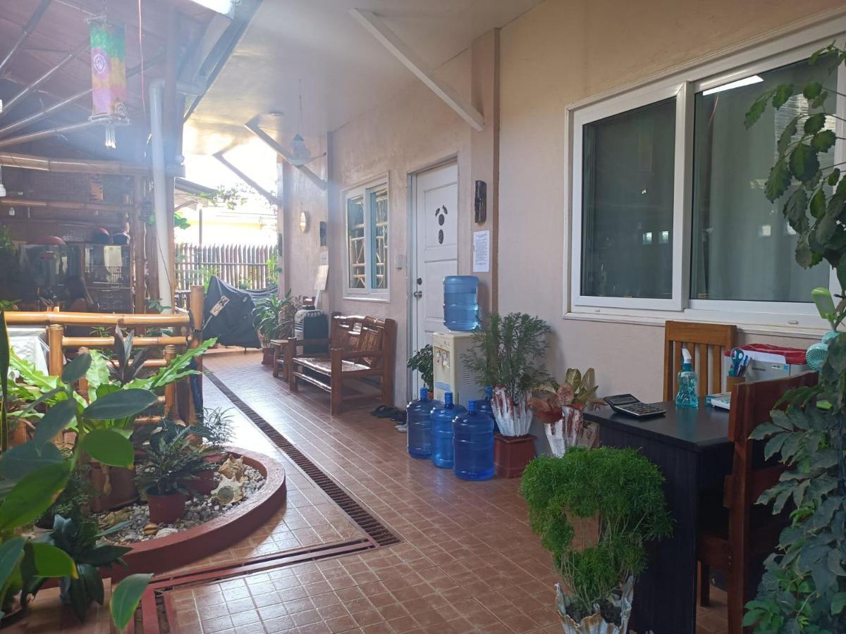 Villa Skanderbeg Guest House Puerto Princesa Dış mekan fotoğraf