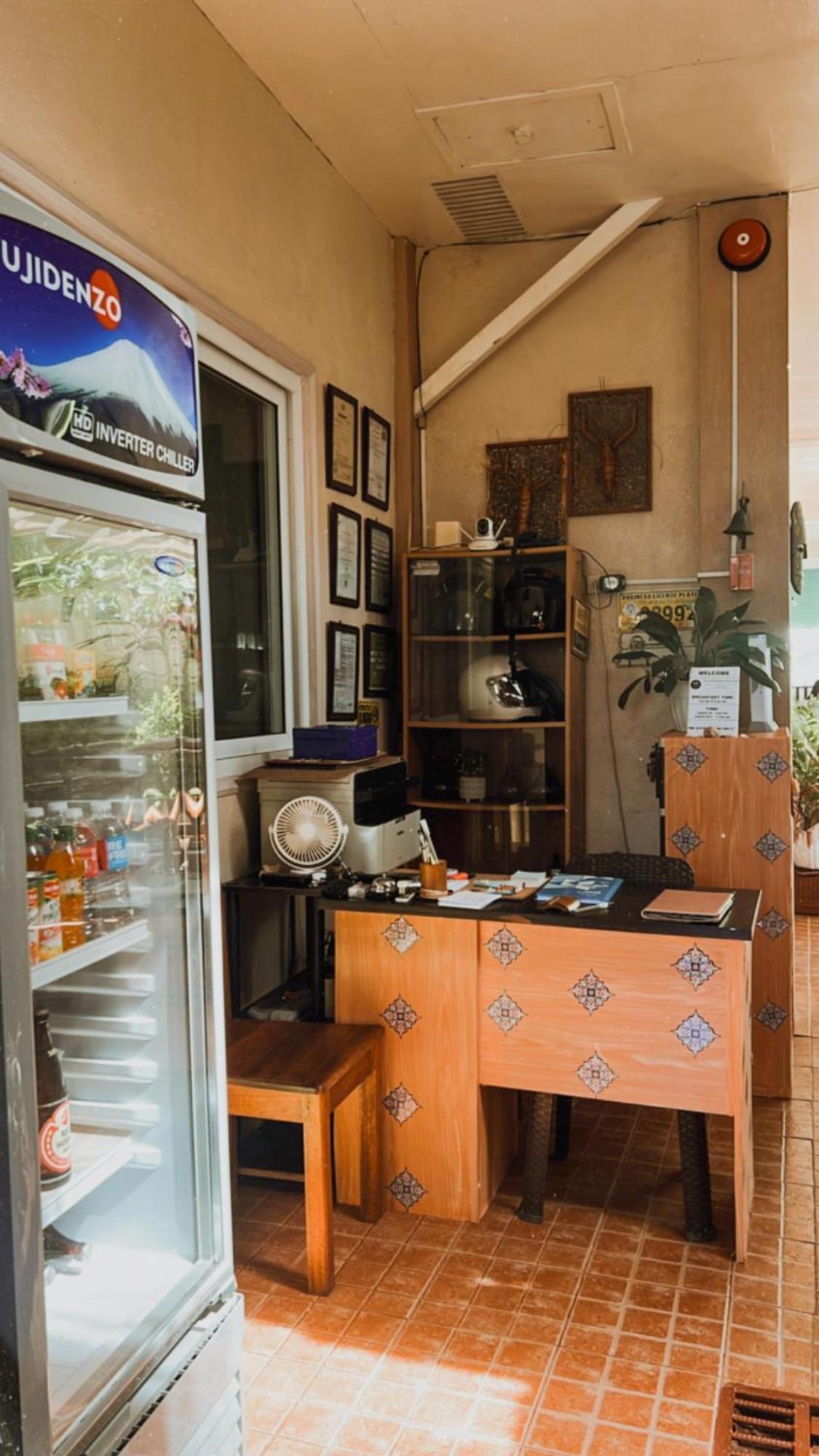 Villa Skanderbeg Guest House Puerto Princesa Dış mekan fotoğraf