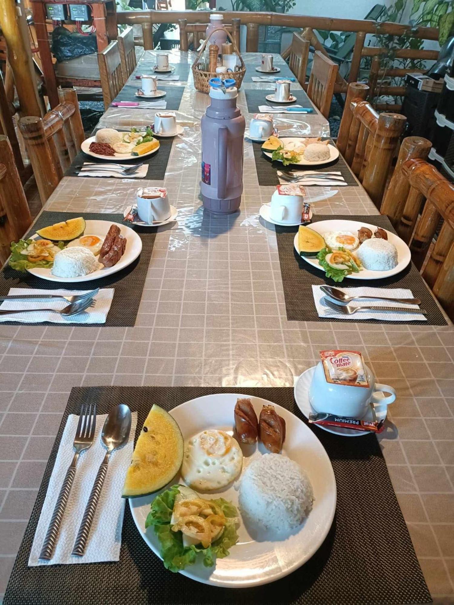 Villa Skanderbeg Guest House Puerto Princesa Dış mekan fotoğraf