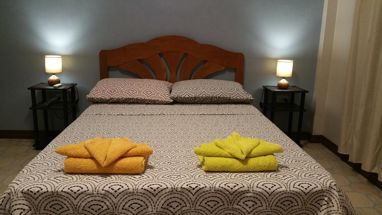 Villa Skanderbeg Guest House Puerto Princesa Dış mekan fotoğraf