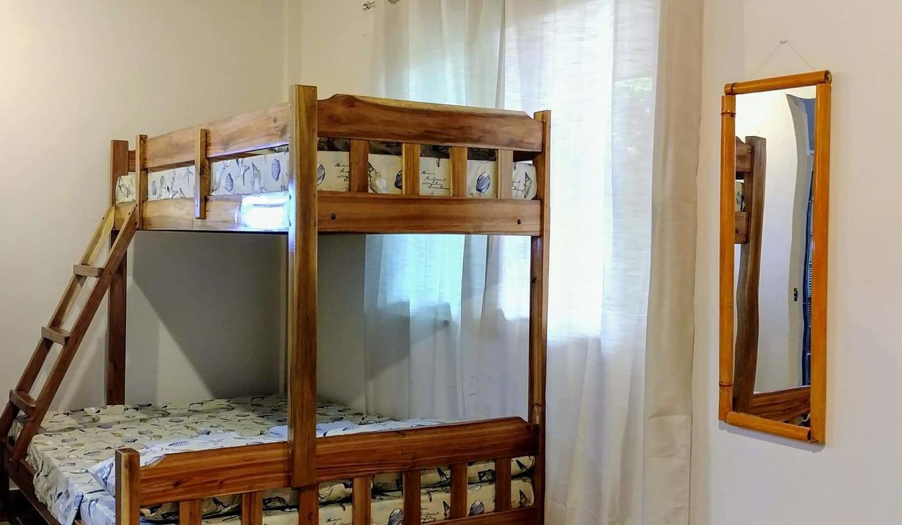 Villa Skanderbeg Guest House Puerto Princesa Dış mekan fotoğraf