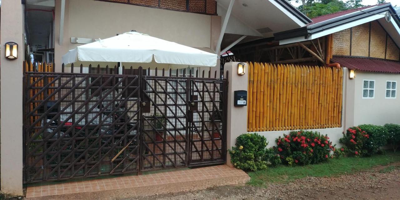 Villa Skanderbeg Guest House Puerto Princesa Dış mekan fotoğraf