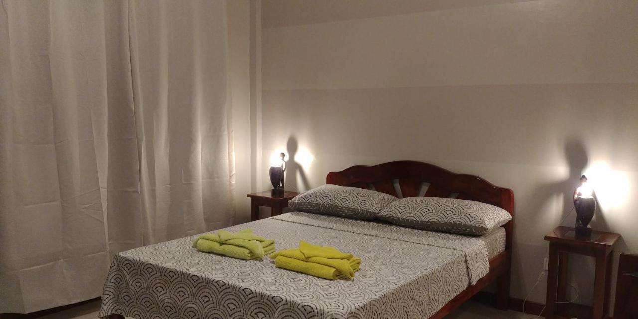 Villa Skanderbeg Guest House Puerto Princesa Oda fotoğraf