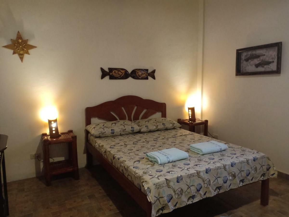 Villa Skanderbeg Guest House Puerto Princesa Dış mekan fotoğraf